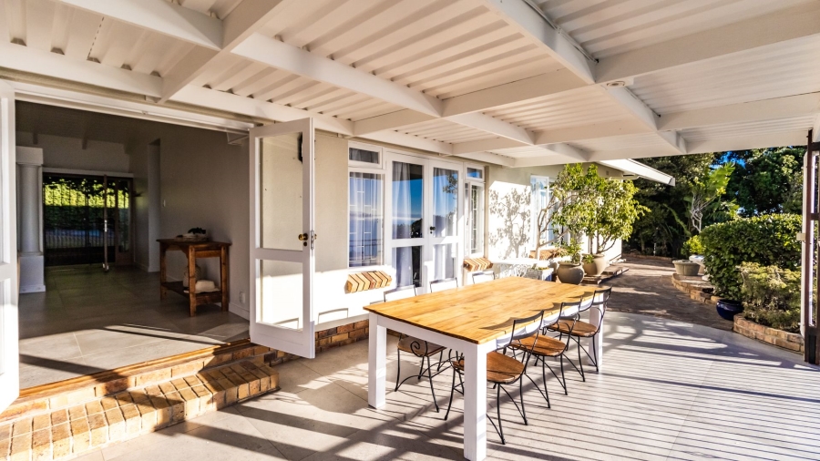 4 Bedroom Property for Sale in Mountainside Western Cape